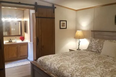 Image de An Owl and the Moon. Get-Away in Mohican State Park. Location is perfect!