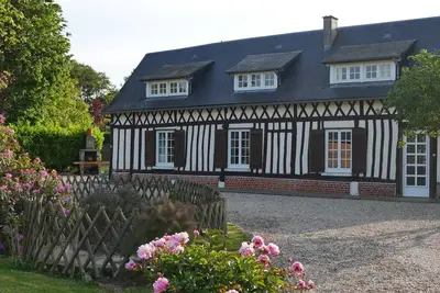 Image de Gîte Euphrasie, Longère normande proche de la mer