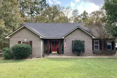 Image de Pool, 5 bed 2bath in Diamondhead Resort, hot tub, golf course, pet friendly!