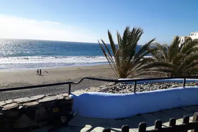 Image de Apartment First Line on the Beach, Balcony, Swimming Pool, Fast Speed Internet