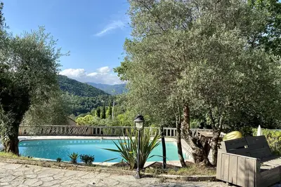 Image de Villa  piscine privée vue collines, lac à 5 min, mer à 30 min, Grasse 15 min