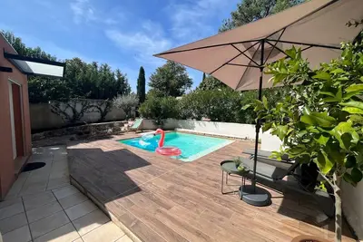 Image de Villa clim indépendante moderne piscine patio 3 ch 2 SdB tous commerces à pied