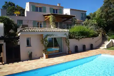 Image de Belle villa 5 * avec vue mer et clim  plage et village à proximité. 5 chambres.