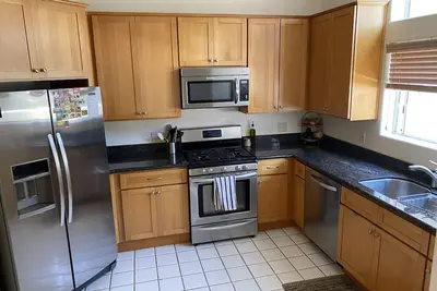 Image de Spacious 2 Bed 2. 5 Bath in the Heart of Coronado