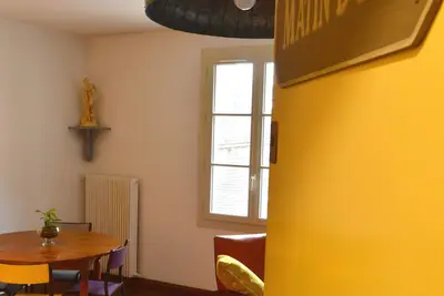 Image de Matin d'été : au cœur du centre historique et de sa Cathédrale