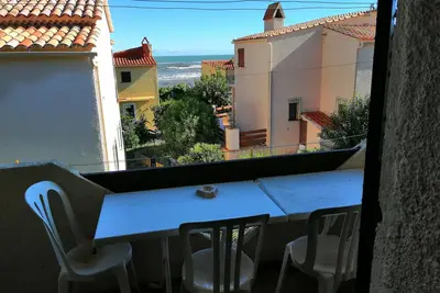Image de Plage<50m. Balcon équipé. Parking. Option Wifi, voiture, vélo. Nbrs activités