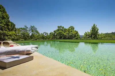 Image de Location prestige 400 m2 dans Château en Provence avec piscine, hammam, sauna