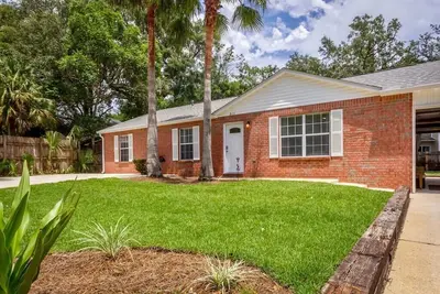 Image de Life's a Breeze! 🏖 Updated 3br 5min to Pcola Beach