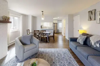 Image de White Mountains townhome walk to Pemi River and downtown, 1 mile to Lincoln!