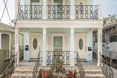 Image de All that Nola has to offer/Close to it all 3bdrm/3 bath ensuites