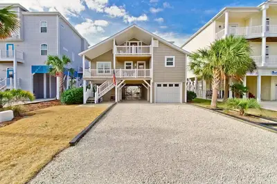 Image de Welcome to Rhythm of the Sea! Family friendly canal front home!