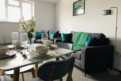 Image de Eld2 - Spacious 2 bedroom, Free parking & Netflix