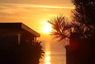 Image de Beautiful Ocean View Home on Neptune: Elegance at the Beach