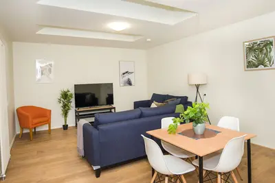 Image de 2 Bedroom Apartment | Ideal for families, couples, individuals and others