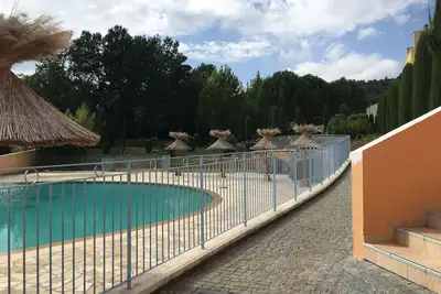 Image de Magnificent studio in a 4-star tourist residence in Provence