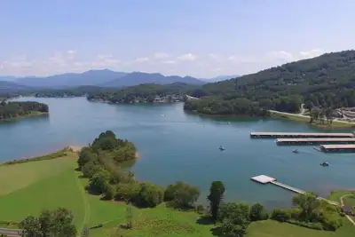 Image de Lake Chatuge Getaway! Walk to The Ridges Resort & Marina + Restaurants!