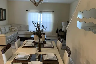 Image de Disney - Luxury Vacation Home - Paradise Palms Resort - 5 bedroom/4bathroom