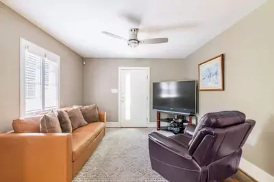 Image de 2 Bed luxury stay with updated bath/kitchen