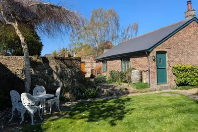 Image de Brewery Cottage - un chalet pouvant accueillir deux personnes dans une chambre