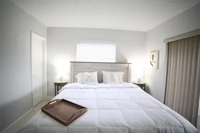 Image de Cozy 2 Bedroom 2 Bath Minutes From Beach
