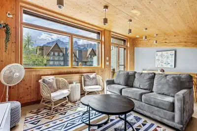 Image de Dolomites #203 - Leed Gold Certified!