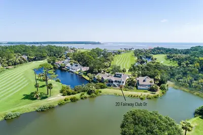 Image de . 2Game rooms, handicap lift, \n 4 Br, 2. 5 Bath, sleeps 10. , No amenity cards.