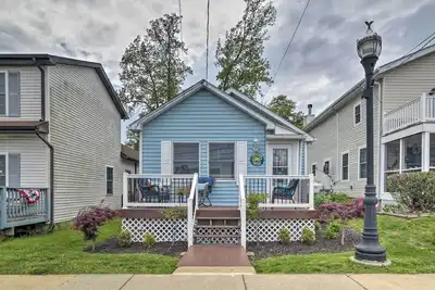 Image de Coastal Pet-Friendly Cottage < 1/2 Mi to Beaches