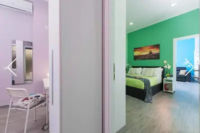 Apartment with parking space and separate entrance