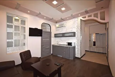 Close to Republic Square, shops, restaurants and cafes