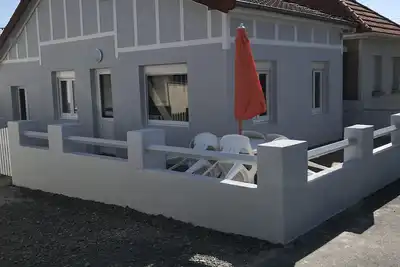 Image de --- Villa Proche Mer ---