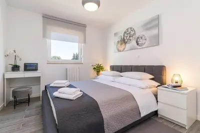 Image de Appartement de vacances Pula pour 1 - 6 personnes avec 3 chambres Ă coucher - Appartement de vacance