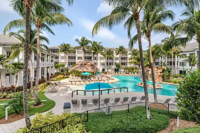 Image de Mon Poolside Hide-a-way