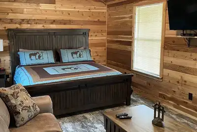 Image de One Bedroom Cabin w/Sleeper Sofa Cabin 8