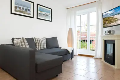 Image de Apt. Achtern Diek - Cozy living just 400 meters from the natural beach