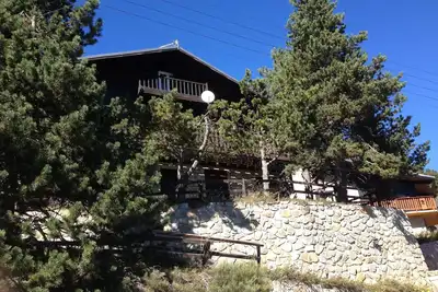 Image de Appartement Gentiane Dans Chalet Exposé Plein sud vue sur la Chaîne des Pyrénées