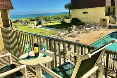 Image de Book Your Beach Vacation Here!