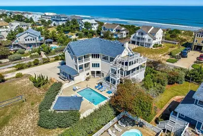 Image de Sea Star | 120 ft from the beach | Private Pool, Hot Tub