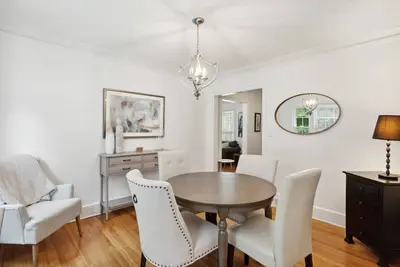 Image de Unbeatable Location: Northside, St Joe & Oglethorpe