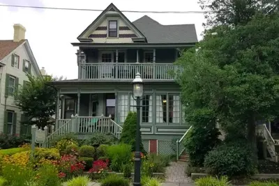 Image de Beautiful, Cozy Condo with large private deck!