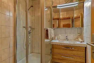 Image de Lovingly furnished apartment (65m2) for 4 people with furnished balcony