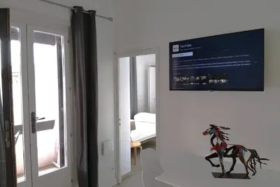 Image de Rénové 2024, Plage 180 m, Wifi, Clim, Lave-Vaisselle, Smart Tv, cuisine équipée
