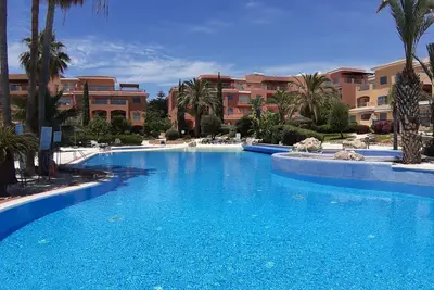 Image de 3 bedroom groundfloor apartment in Limnaria Gardens, pool facing