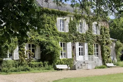 Image de Demeure de Charme à la campagne avec piscine proche Nantes et du bord de mer