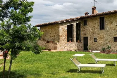 Image de Appartement de vacances Quarrata pour 2 - 7 personnes avec 3 chambres à coucher - Maison jumelée