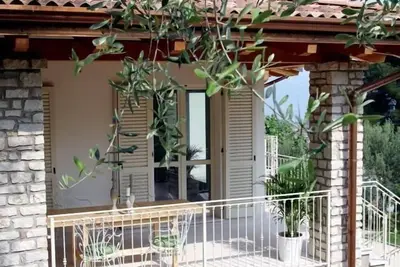 Image de Maison de vacances Toscolano-Maderno pour 1 - 5 personnes avec 2 chambres à coucher - Maison jumelée
