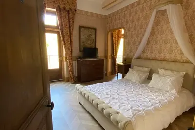 Image de Suite romantique d’Isoarde des Baux - Château de Rochetaillée