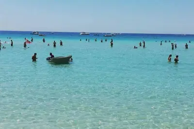 Image de New Apartment Green Bay 100 Mt From The Sea
