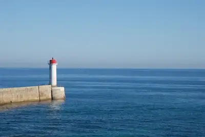 Image de Duplex avec terrasse avec large vue sur la baie et la grande plage à 20m