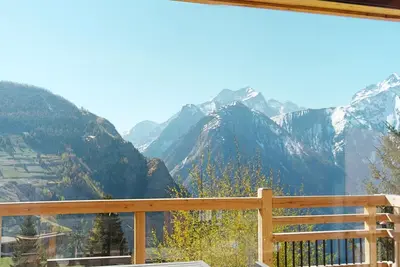 Image de Grand Chalet prestige 15 p Vue d’exception Piscine Sauna Jacuzzi Sauna Massage
