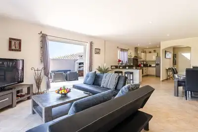 Image de Confortable appartement avec climatisation, Wifi, Tv, terrasse, animaux admis et parking
